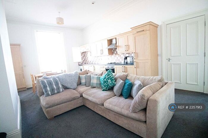 2 Bedroom Flat To Rent In The Oaks, Sunderland, SR2