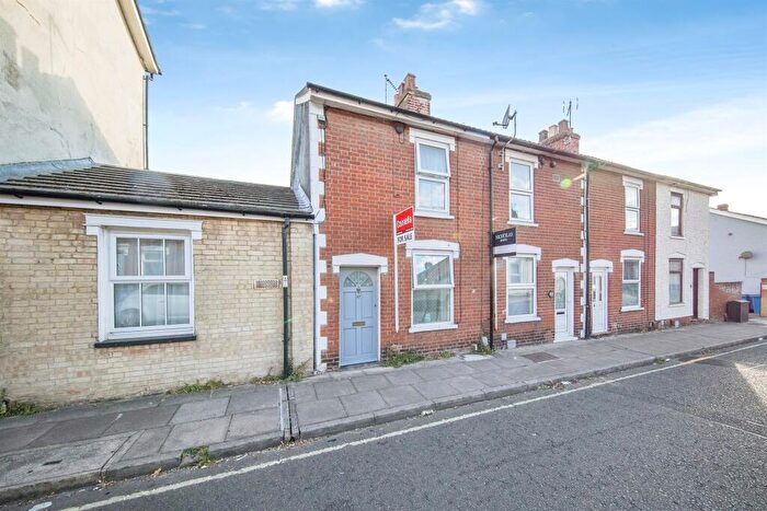2 Bedroom End Of Terrace House For Sale In Ann Street, Ipswich, IP1