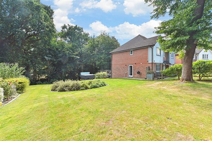 5 Bedroom Detached House For Sale In Welland Close, Crowborough, East Sussex, TN6
