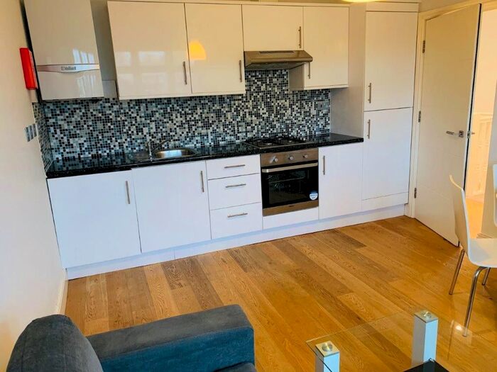 2 Bedroom Flat To Rent In Fordwych Road, Kilburn, NW2