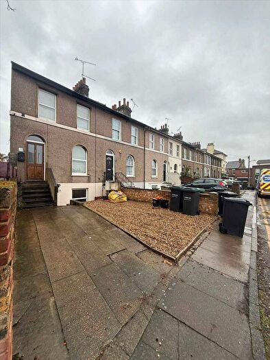 Studio To Rent In Zion Place - Studio Flat, Gravesend, DA12