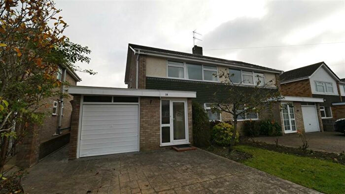 3 Bedroom Semi-Detached House To Rent In Westbury Road, St Ives, PE27