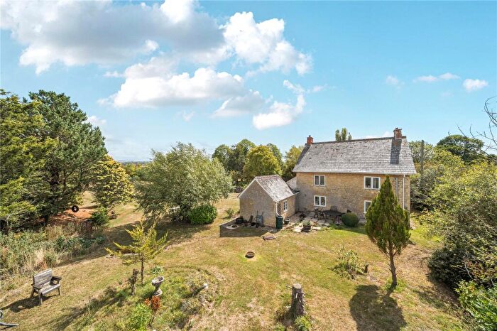 4 Bedroom Detached House For Sale In Moorside, Sturminster Newton, Dorset, DT10