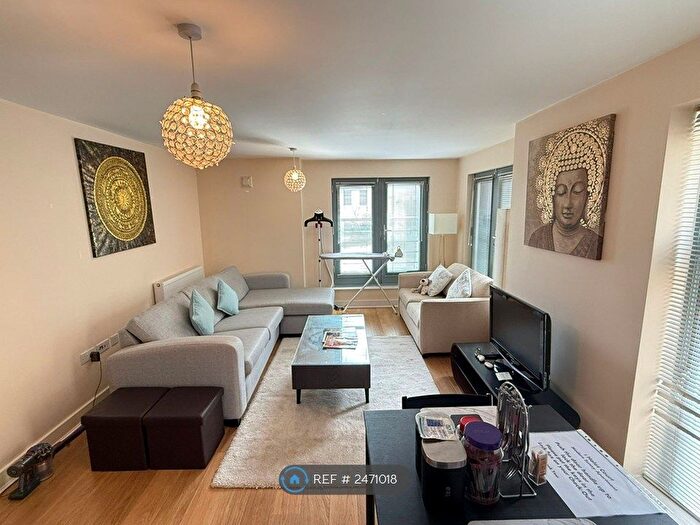 2 Bedroom Flat To Rent In Church Street, Maidstone, ME14