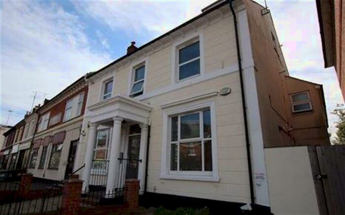 2 Bedroom Apartment To Rent In Oxford Road, Reading, RG1