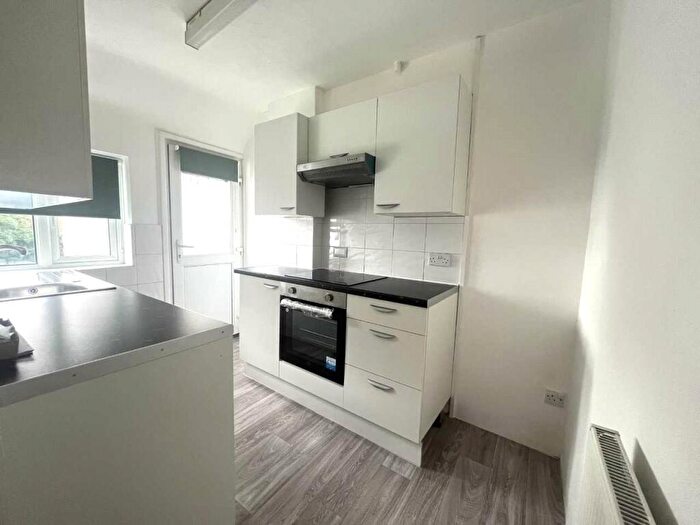 2 Bedroom Flat To Rent In Stafford Road, Wallington, SM6