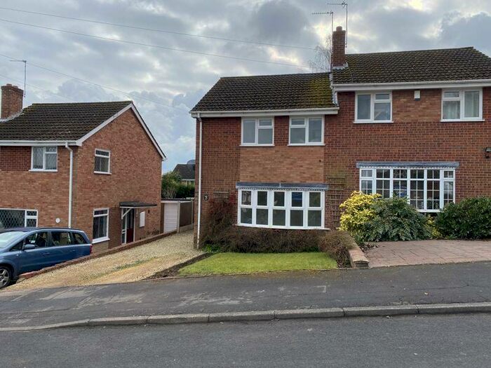 3 Bedroom Semi-Detached House To Rent In Elmwood Road, Wordsley, DY8