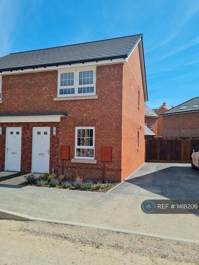 2 Bedroom End Of Terrace House To Rent In Alexander Way, Leighton Buzzard, LU7