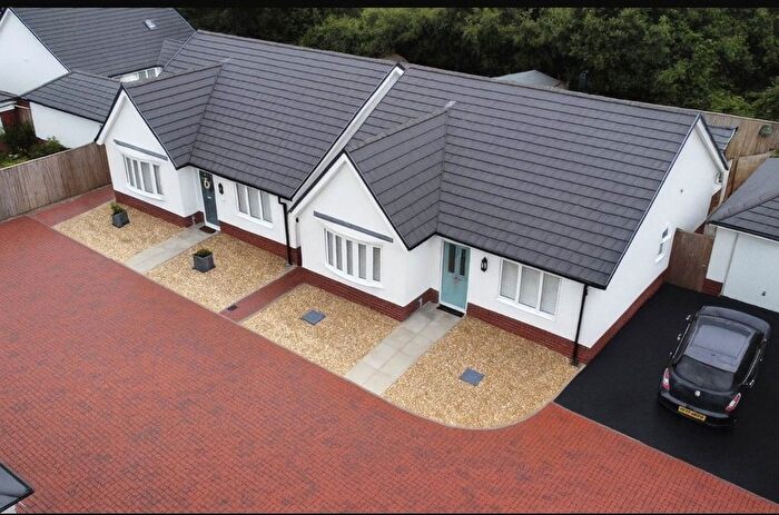 3 Bedroom Bungalow For Sale In Llys Y Felin, Kidwelly, Carmarthenshire, SA17