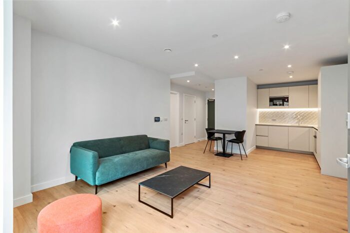 1 Bedroom Flat To Rent In Evelyn Street, London, SE8