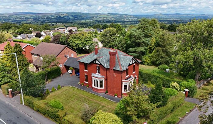 4 Bedroom Detached House For Sale In Vicarage Lane, Wilpshire, BB1