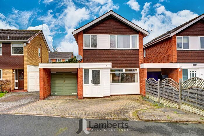 3 Bedroom Link Detached House For Sale In Salford Close, Woodrow South, B98