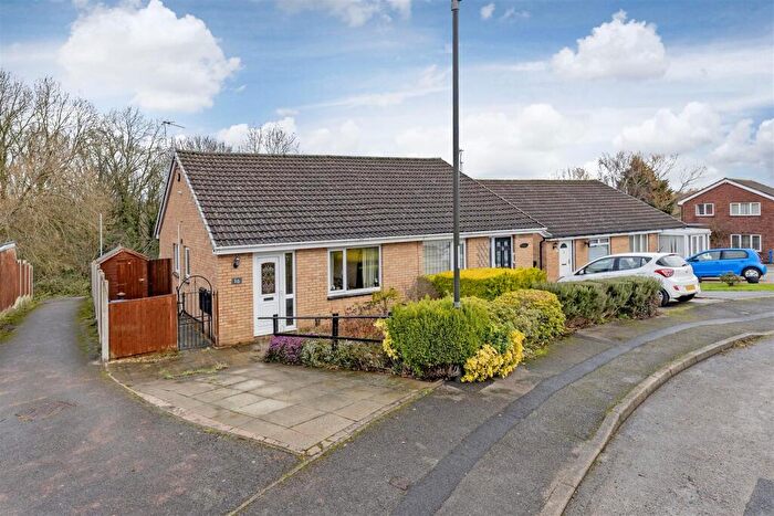 2 Bedroom Semi-Detached House For Sale In Horsley Close, Linacre Woods, Chesterfield, S40