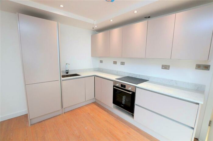 2 Bedroom Apartment To Rent In Colby Mews, London, SE19