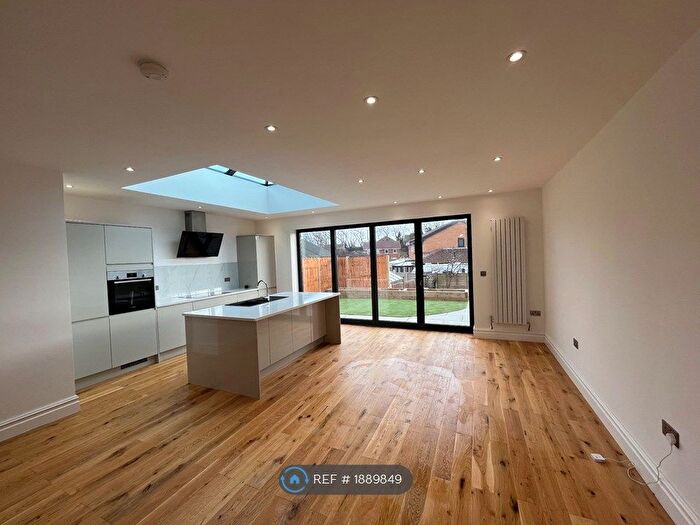 3 Bedroom Semi-Detached House To Rent In Warley Road, Blackpool, FY2