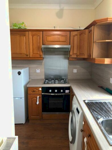 2 Bedroom Flat To Rent In Westerton Avenue, Larkhall, ML9