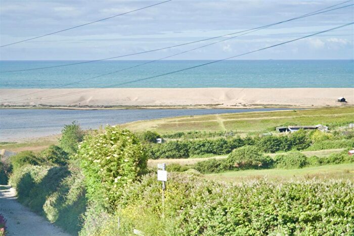 2 Bedroom Apartment For Sale In Westhill Road, Weymouth, DT4