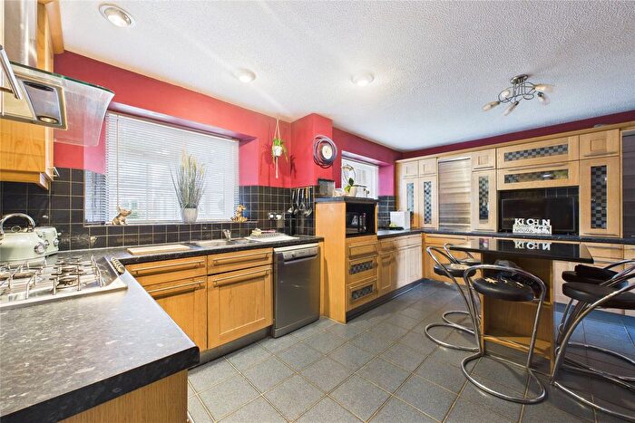 4 Bedroom Detached House To Rent In The Lea, Wokingham, Berkshire, RG40