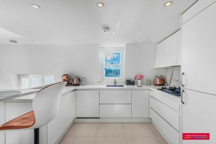 2 Bedroom Flat To Rent In Dawes Road, London, SW6