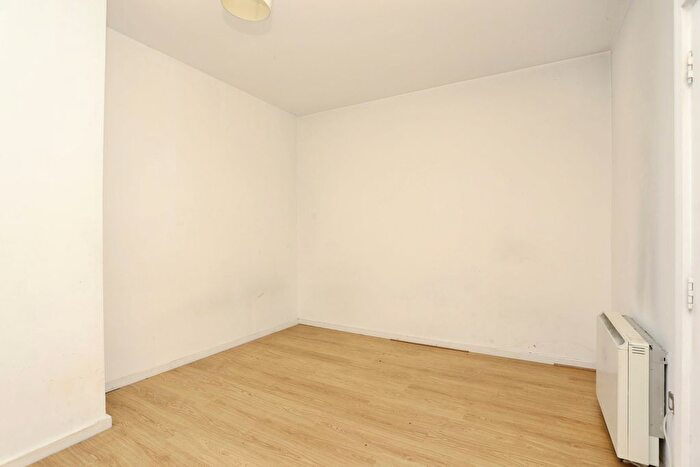 1 Bedroom Flat For Sale In Calderwood Street, London, SE18