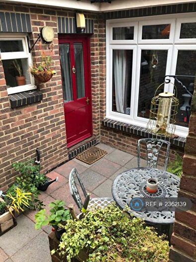 1 Bedroom Flat To Rent In Queens Road 'Mews', Brighton, BN1