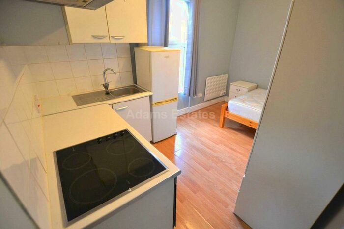 Studio To Rent In Flat, London Street, Reading, RG1