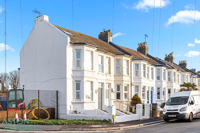 3 Bedroom End Of Terrace House To Rent In Brighton Road, Shoreham-By-Sea, BN43