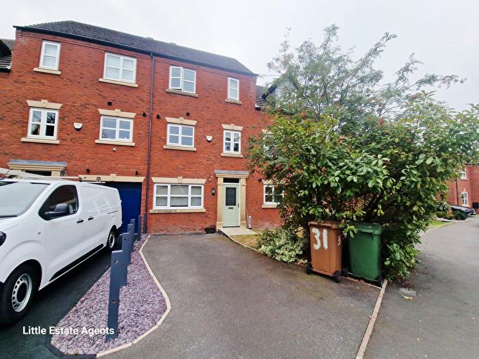 4 Bedroom Town House To Rent In Harworth Road, St. Helens, WA9