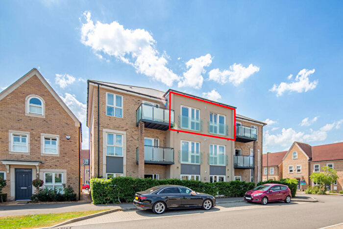 1 Bedroom Flat For Sale In Clifton Close, Bicester, Oxfordshire., OX26