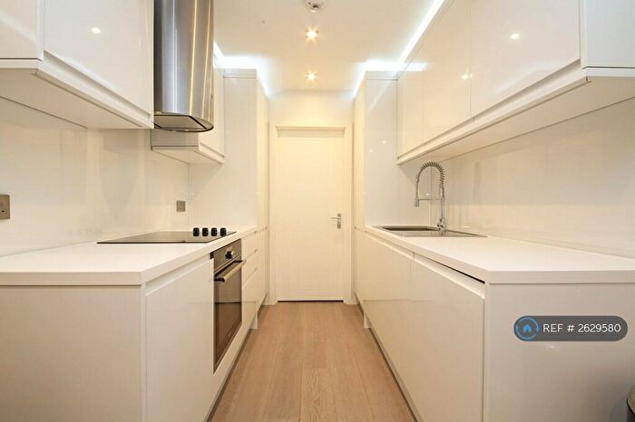 2 Bedroom Flat To Rent In Englewood Road, London, SW12