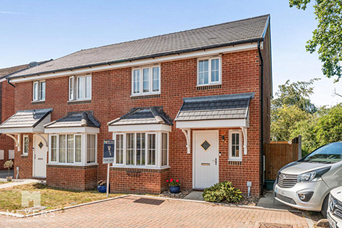 3 Bedroom Semi-Detached House For Sale In Arnhem Close, Corfe Mullen, BH21