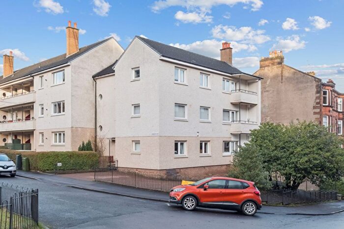 3 Bedroom Flat For Sale In Thornwood Place, Flat /, Thornwood, Glasgow, G11