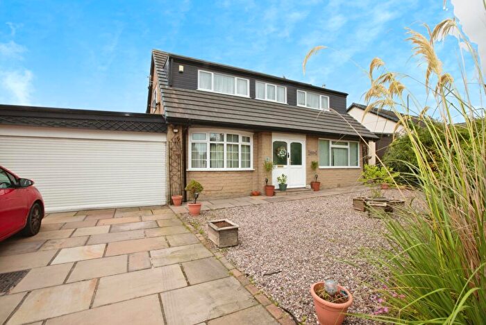 4 Bedroom Detached House For Sale In Hoarstones Avenue, Fence, Burnley, Lancashire, BB12