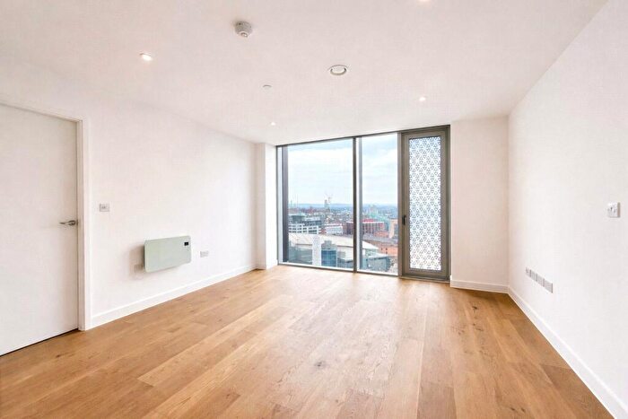 2 Bedroom Apartment To Rent In Viadux, Deansgate, Manchester, M1