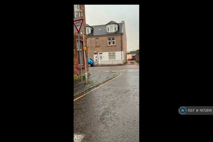 1 Bedroom Flat To Rent In Crossgates, Bellshill, ML4