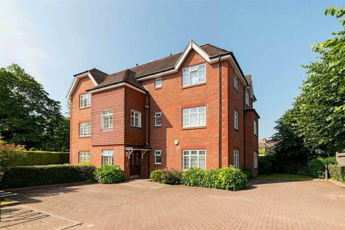 1 Bedroom Flat To Rent In Chipstead Road, Banstead SM7