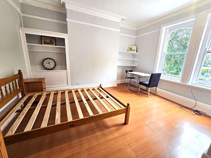 1 Bedroom Property To Rent In Whitehall Road, Rugby, CV21