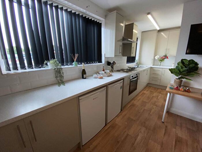 5 Bedroom Flat To Rent In Aughton Street, Ormskirk, L39