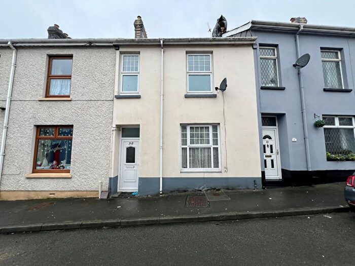 3 Bedroom Property To Rent In Parcmaen Street, Carmarthen, Carmarthenshire, SA31