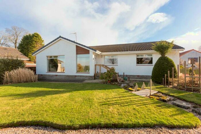 3 Bedroom Detached Bungalow For Sale In Linn Mill, South Queensferry, EH30