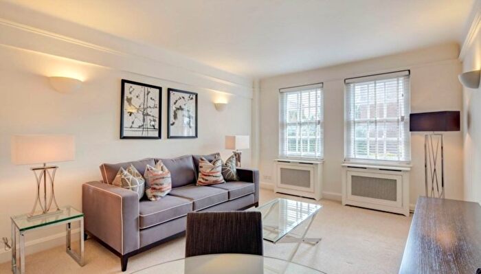 2 Bedroom Flat To Rent In Fulham Road, Chelsea, SW3