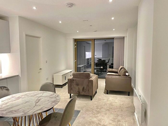 2 Bedroom Flat To Rent In Local Crescent, Hulme Street, Salford, M5