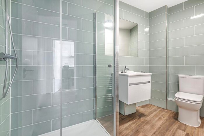 1 Bedroom Flat To Rent In Battersea Rise London, SW11