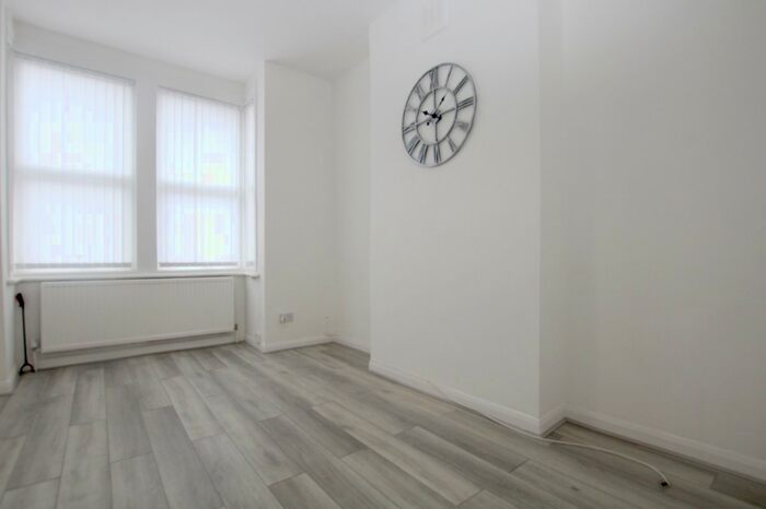 2 Bedroom Flat To Rent In Fortunegate Road, Harlesden, NW10