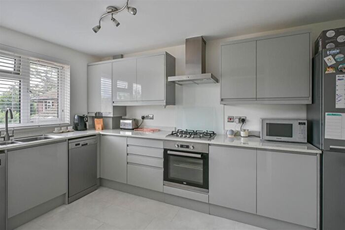 1 Bedroom Apartment For Sale In Britannia Road, Warley, Brentwood, CM14
