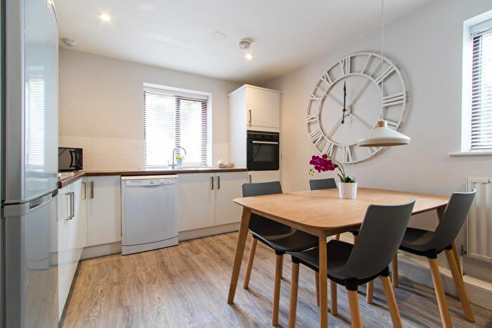 3 Bedroom House To Rent In Victoria Court Mews, Leeds, LS6