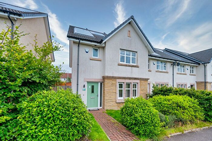 3 Bedroom Semi-Detached House To Rent In Raeside Grove, Newton Mearns, East Renfrewshire, G77