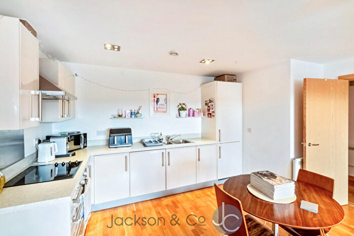 1 Bedroom Apartment To Rent In Sail House, Ship Wharf, CO2