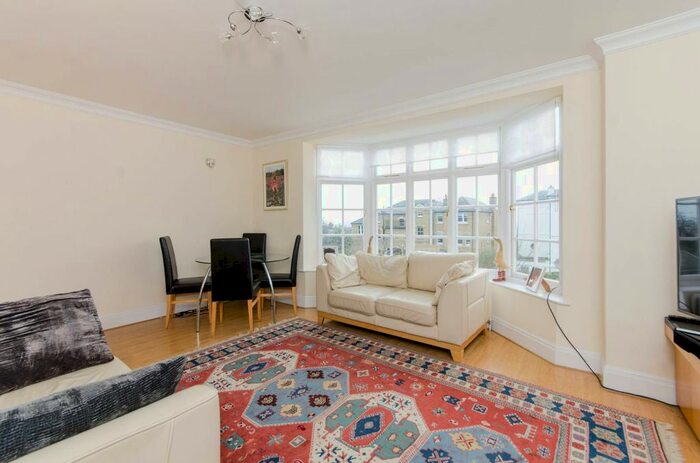 2 Bedroom Flat To Rent In Grosvenor Hill, Wimbledon Village, London, SW19