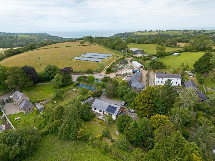 4 Bedroom Bungalow For Sale In Llanarth, Ceredigion, SA47